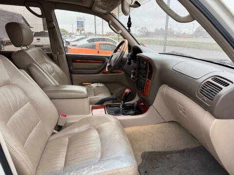 2000 Lexus LX 470