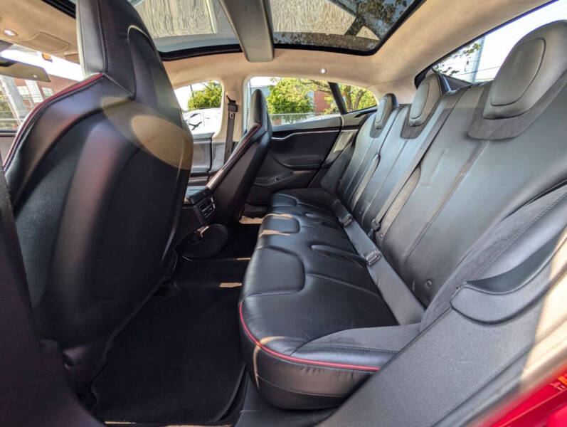 2013 Tesla Model S Performance