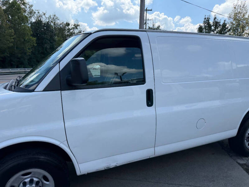 2017 Chevrolet Express 2500