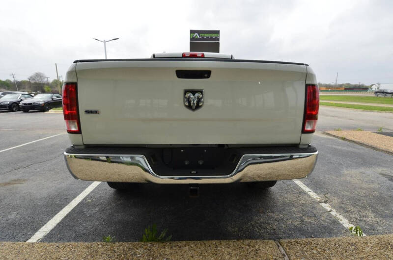 2017 RAM 1500 SLT
