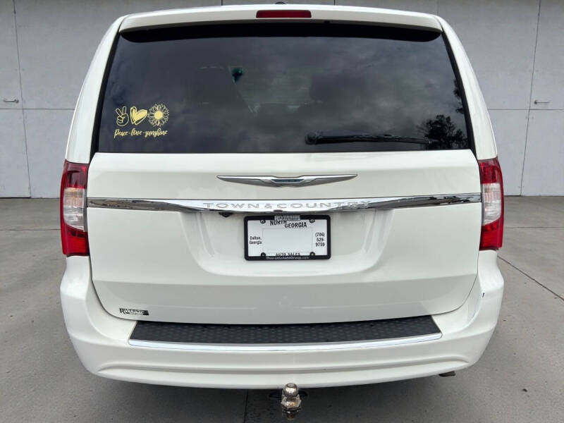2013 Chrysler Town and Country Touring