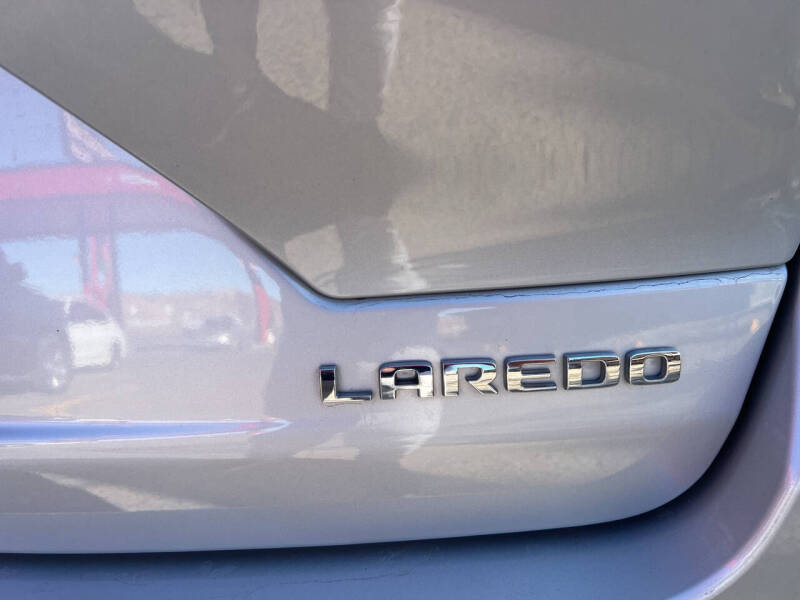 2024 Jeep Grand Cherokee Laredo