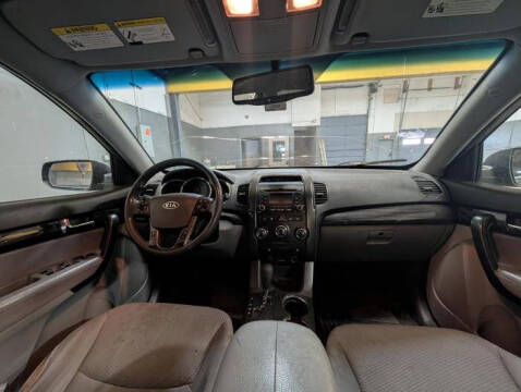 2012 Kia Sorento LX