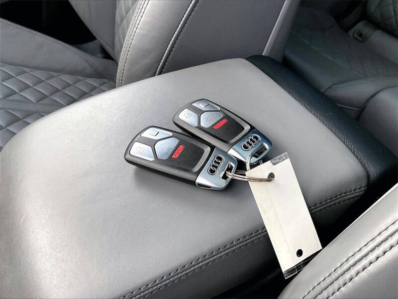 2019 Audi SQ5 3.0T quattro Premium Plus