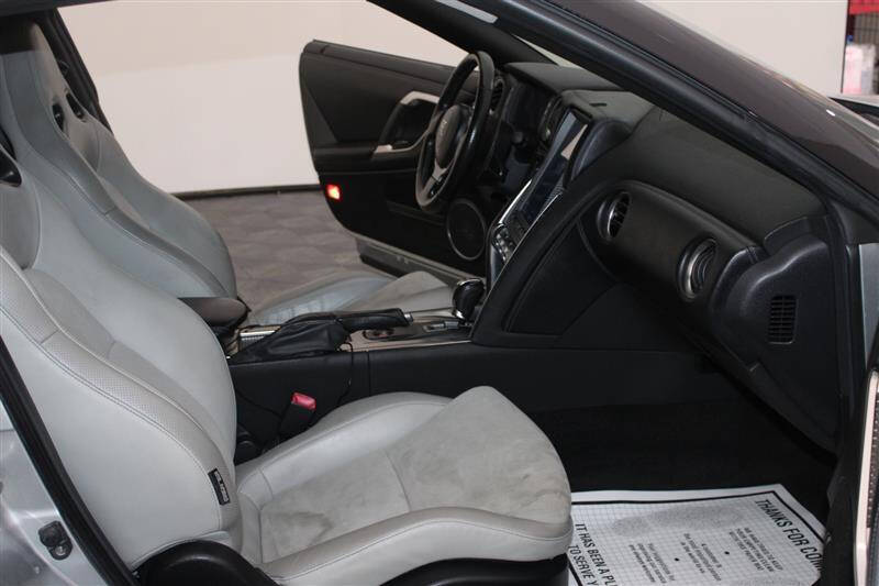 2009 Nissan GT-R Premium