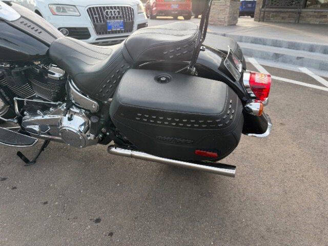 2024 Harley-Davidson Heritage Softail Classic