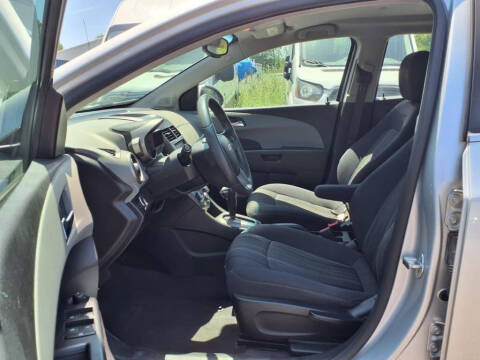 2013 Chevrolet Sonic LT Auto