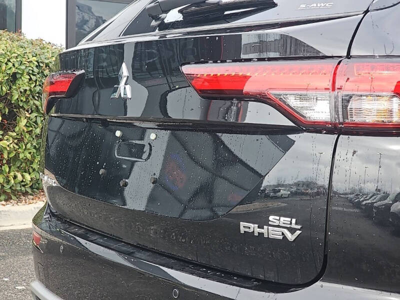 2025 Mitsubishi Outlander PHEV SEL