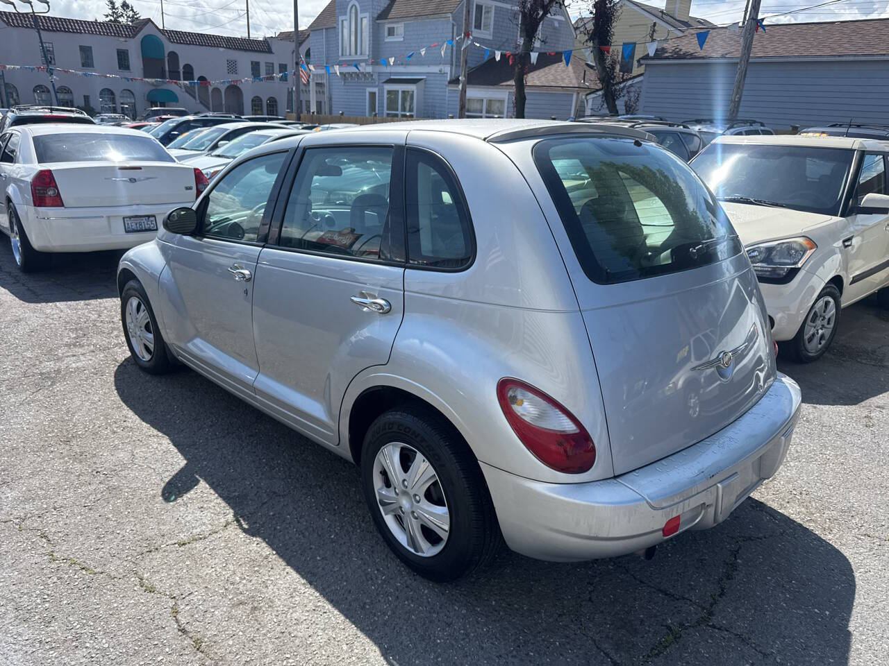 Silver 2009 Chrysler PT Cruiser Base 4dr Wagon 14
