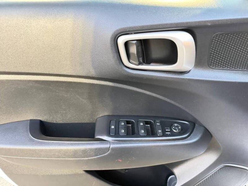 2022 Hyundai Venue SE