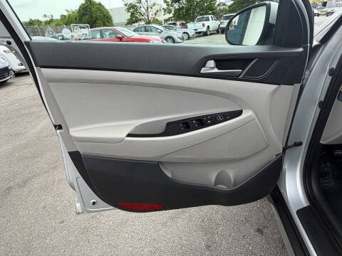 2017 Hyundai Tucson SE