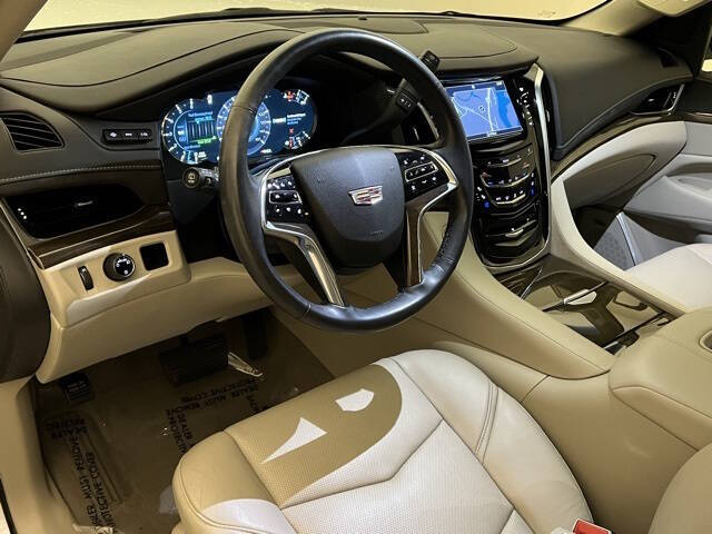 2020 Cadillac Escalade Luxury