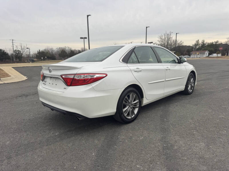 2016 Toyota Camry SE