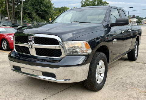 2017 RAM 1500 SLT