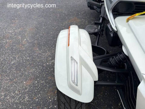 2017 Can-Am SPYDER F3-T SE6