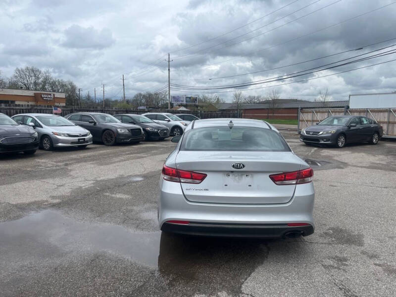 2017 Kia Optima LX