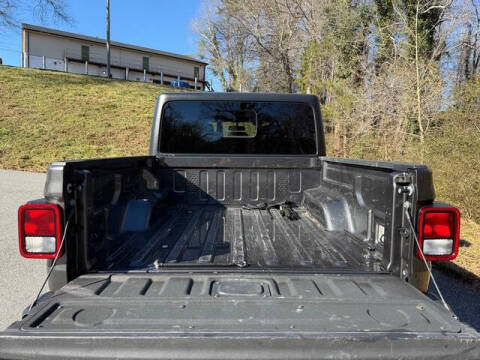 2022 Jeep Gladiator Sport S