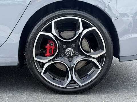 2025 Volkswagen Golf GTI Autobahn