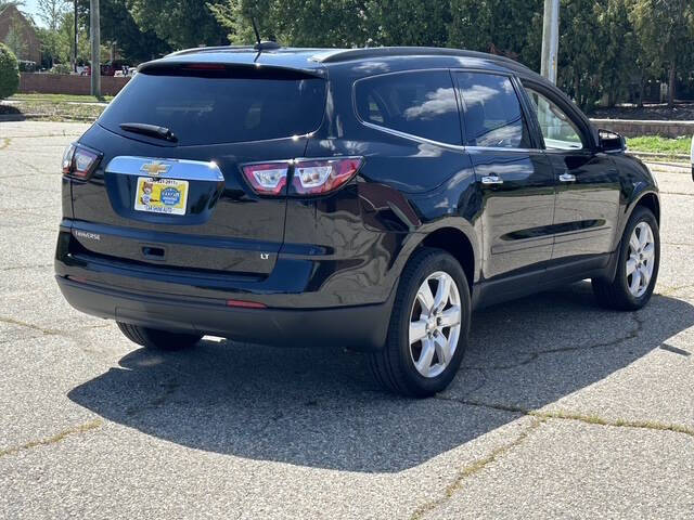 2017 Chevrolet Traverse LT