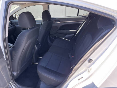 2018 Hyundai Elantra SEL