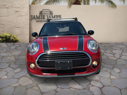 2017 MINI Hardtop 2 Door Cooper