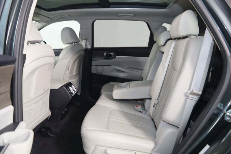 2023 Kia Sorento X-Line S