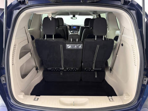 2017 Chrysler Pacifica LX