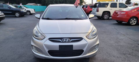 2012 Hyundai Accent GLS