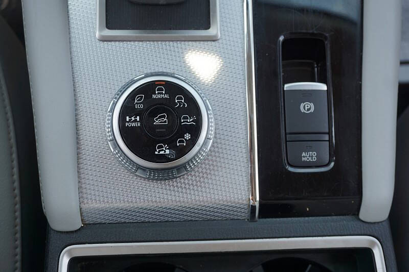2024 Mitsubishi Outlander PHEV