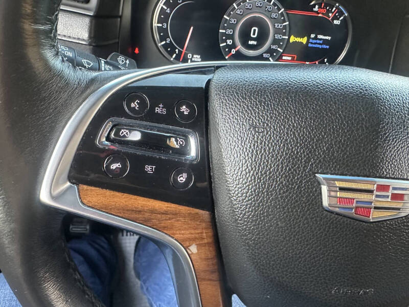 2016 Cadillac Escalade Luxury Collection