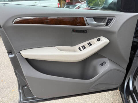 2012 Audi Q5 2.0T quattro Premium Plus