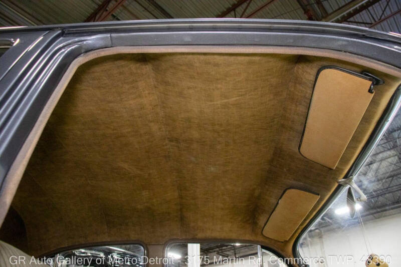 1951 Packard 200 Deluxe