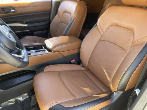 2023 Nissan Pathfinder Platinum