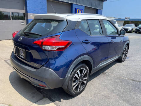 2019 Nissan Kicks SR