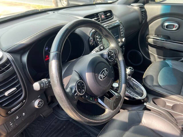 2015 Kia Soul +