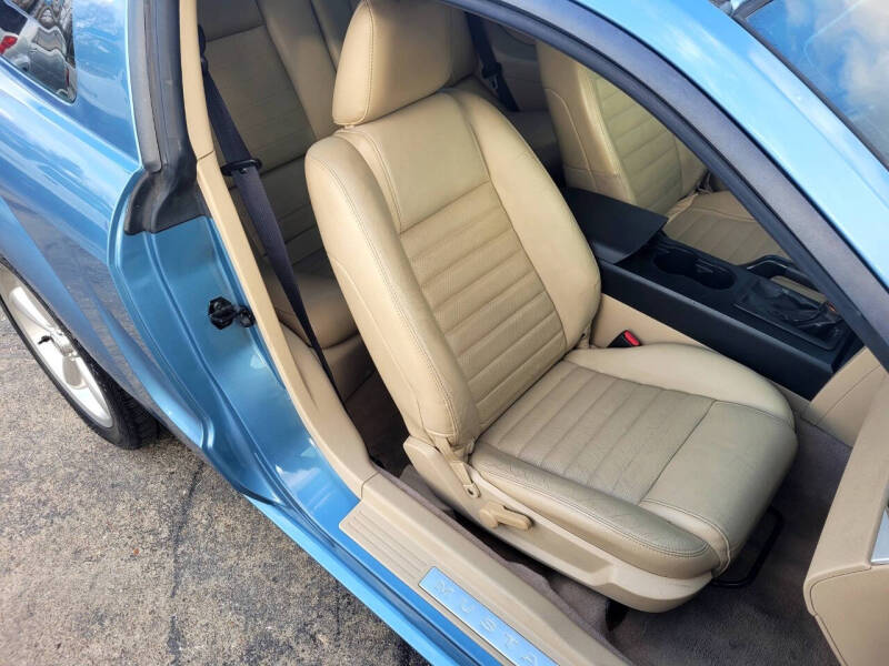 2006 Ford Mustang GT Deluxe