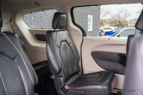 2022 Chrysler Pacifica Touring L