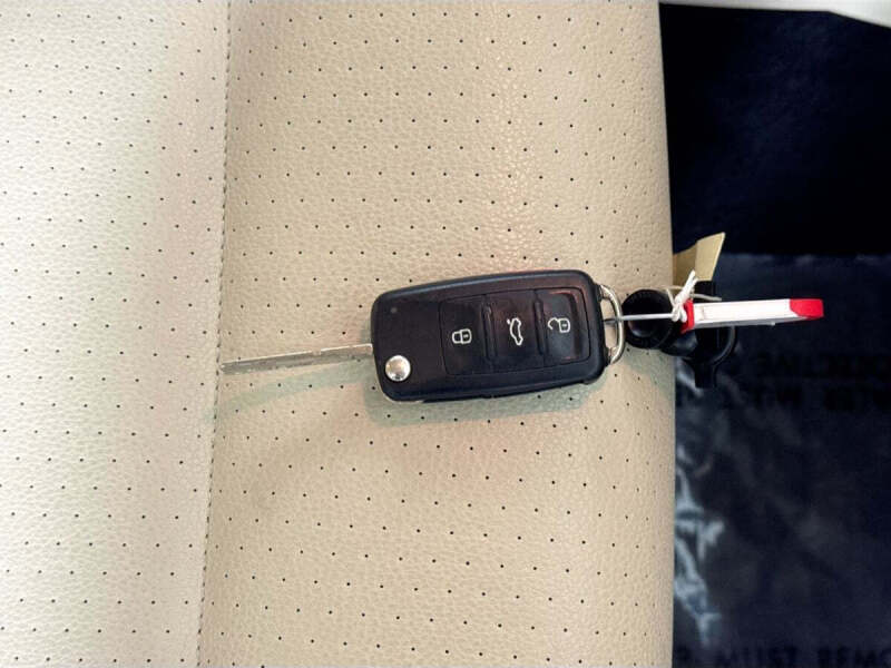 2017 Volkswagen Tiguan 2.0T Limited S 4Motion