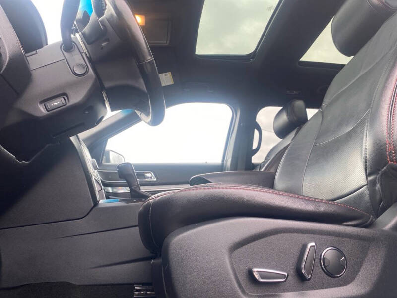 2017 Ford Explorer Sport