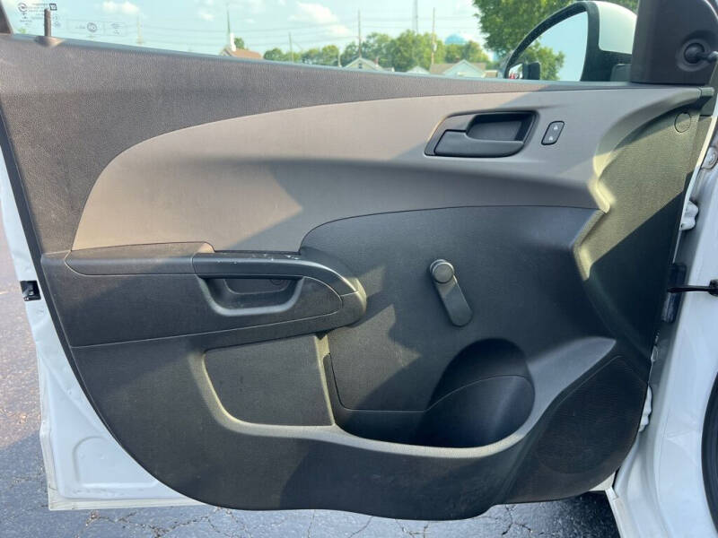 2016 Chevrolet Sonic LS Auto