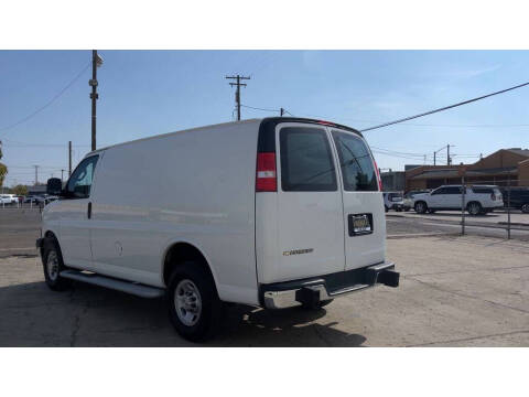 2024 Chevrolet Express 2500