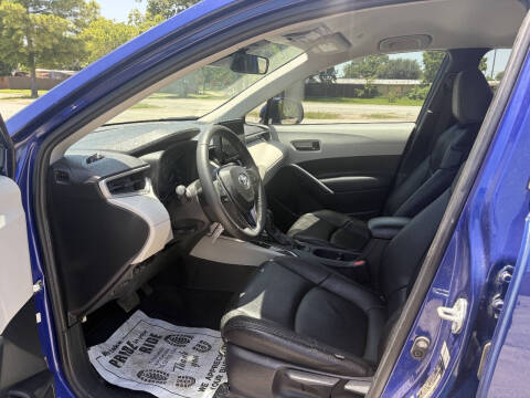 2024 Toyota Corolla Cross LE