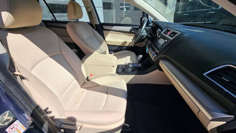 2017 Subaru Outback 2.5i