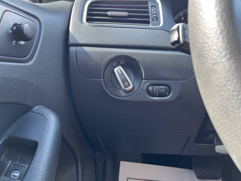 2012 Volkswagen Jetta SE