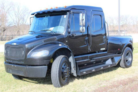 2006 Freightliner M2 106
