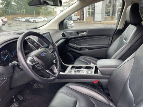 2022 Ford Edge Titanium