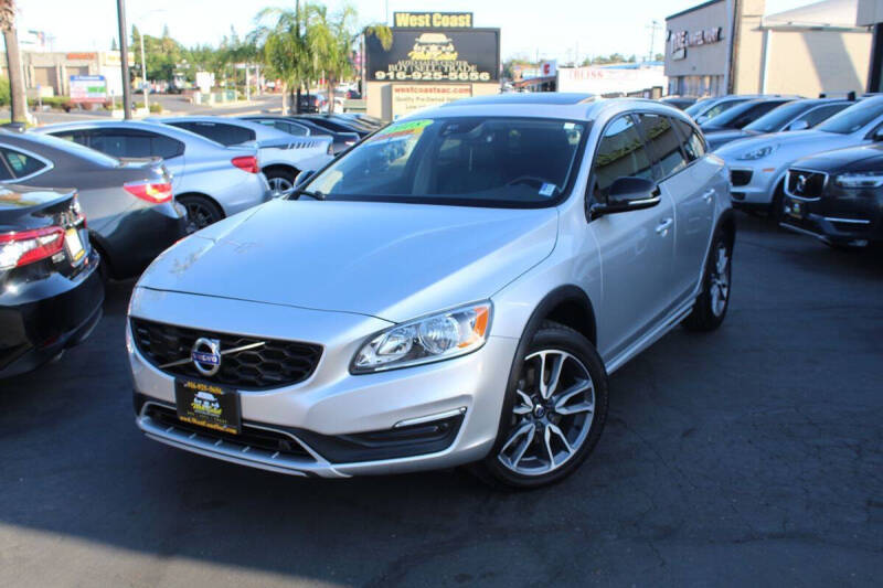 2018 Volvo V60 Cross Country T5 Premier