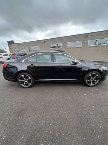 2014 Ford Taurus Limited