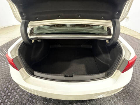 2013 Acura ILX 2.0L w/Tech