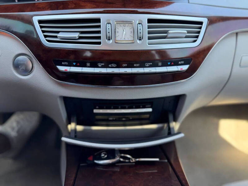 2012 Mercedes-Benz S-Class S 550